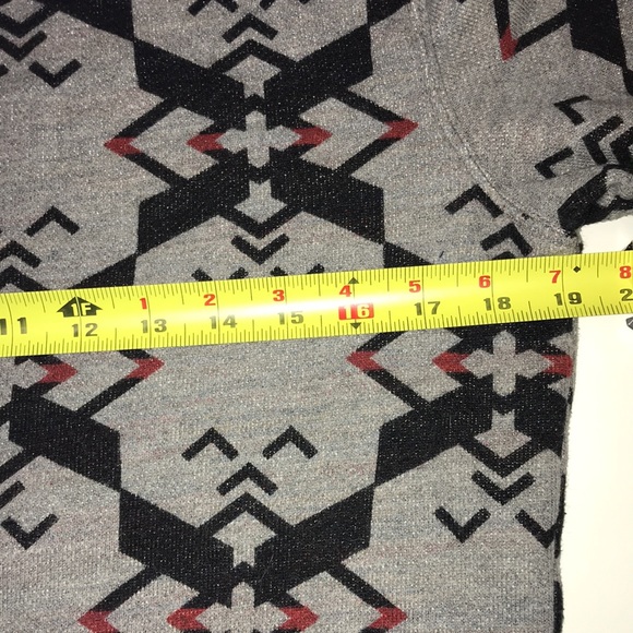 On The Byas Sweatshirt Gray, Black & Red Size Medium Kangaroo Pocket - Picture 6 of 9
